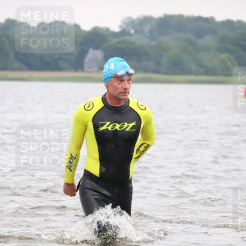23.06.2024 - Viking Triathlon H.Heesch http://msf.ph/oto/6345840 23.06.2024 10:50:29 Schwimmen 272, 414, 452, 526, 538 meine-sportfotos.de