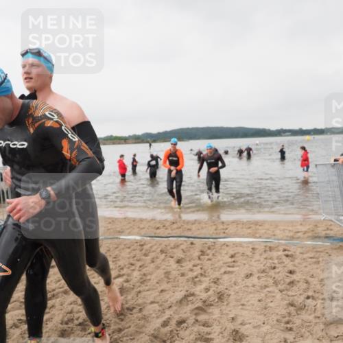23.06.2024 - Viking Triathlon MichiJ http://msf.ph/oto/6345841 23.06.2024 10:39:38 Schwimmen 40, 68, 131, 405, 427 meine-sportfotos.de