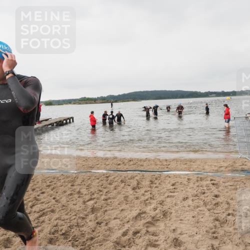 23.06.2024 - Viking Triathlon MichiJ http://msf.ph/oto/6345855 23.06.2024 10:39:42 Schwimmen 40, 68, 91 meine-sportfotos.de