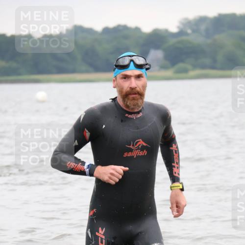 23.06.2024 - Viking Triathlon H.Heesch http://msf.ph/oto/6345872 23.06.2024 10:50:51 Schwimmen 45 meine-sportfotos.de
