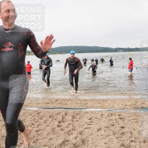 23.06.2024 - Viking Triathlon MichiJ http://msf.ph/oto/6345900 23.06.2024 10:39:58 Schwimmen 33, 36, 193, 296, 319, 535 meine-sportfotos.de