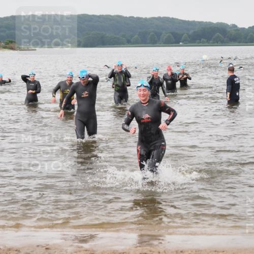 23.06.2024 - Viking Triathlon MichiJ http://msf.ph/oto/6345916 23.06.2024 10:40:01 Schwimmen 36, 193, 204, 296, 535 meine-sportfotos.de