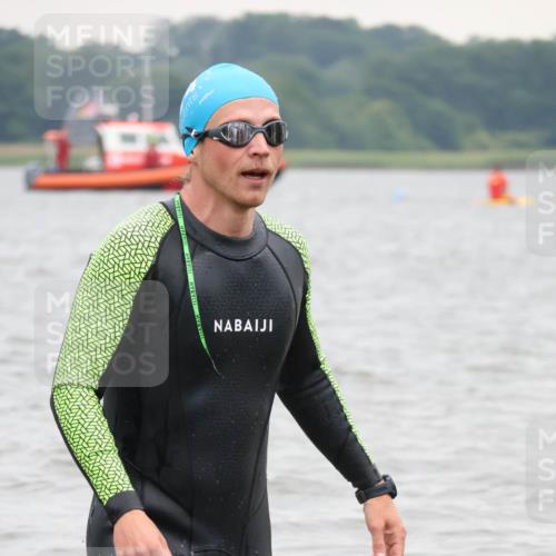 23.06.2024 - Viking Triathlon H.Heesch http://msf.ph/oto/6345920 23.06.2024 10:51:22 Schwimmen 49, 253, 501 meine-sportfotos.de