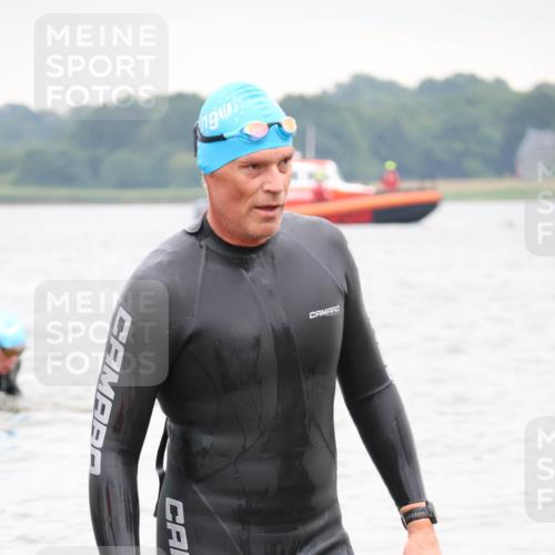 23.06.2024 - Viking Triathlon H.Heesch http://msf.ph/oto/6345944 23.06.2024 10:51:37 Schwimmen 351, 413 meine-sportfotos.de