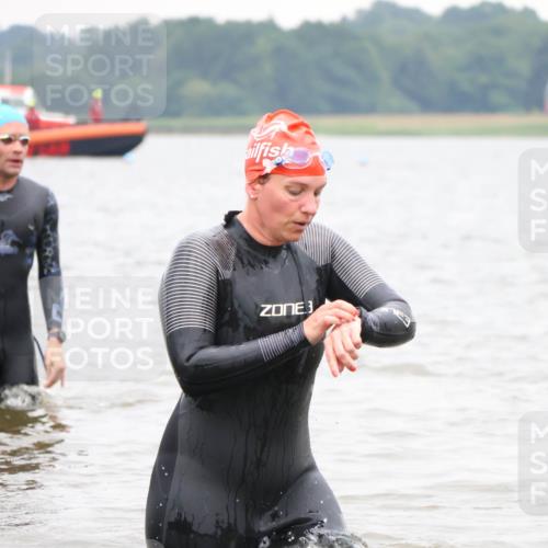 23.06.2024 - Viking Triathlon H.Heesch http://msf.ph/oto/6345977 23.06.2024 10:52:02 Schwimmen 417, 479, 527, 625 meine-sportfotos.de