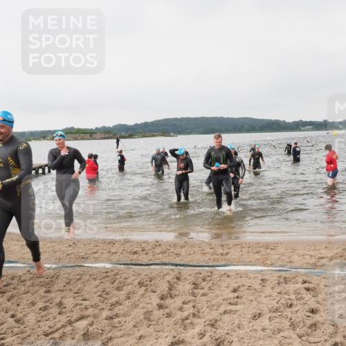 23.06.2024 - Viking Triathlon MichiJ http://msf.ph/oto/6345978 23.06.2024 10:40:15 Schwimmen 24, 136, 204, 214, 230, 355, 648 meine-sportfotos.de