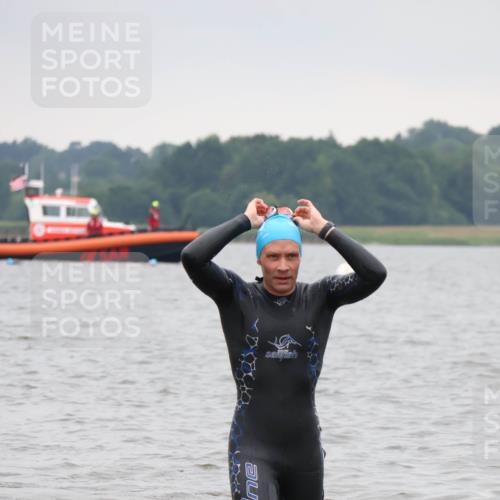 23.06.2024 - Viking Triathlon H.Heesch http://msf.ph/oto/6345983 23.06.2024 10:52:04 Schwimmen 417, 479, 527, 625 meine-sportfotos.de