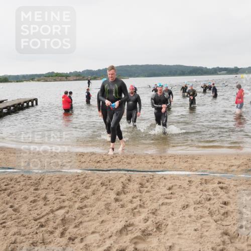 23.06.2024 - Viking Triathlon MichiJ http://msf.ph/oto/6345986 23.06.2024 10:40:18 Schwimmen 24, 136, 146, 214, 230, 355, 445, 648 meine-sportfotos.de