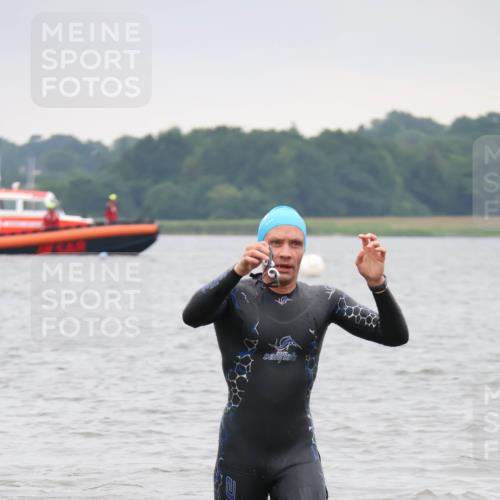 23.06.2024 - Viking Triathlon H.Heesch http://msf.ph/oto/6345987 23.06.2024 10:52:05 Schwimmen 417, 527, 625 meine-sportfotos.de