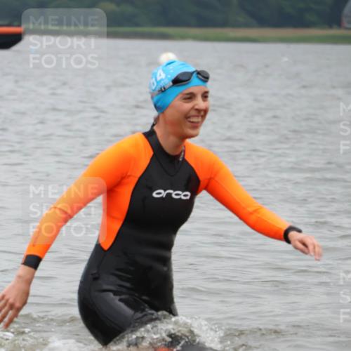 23.06.2024 - Viking Triathlon H.Heesch http://msf.ph/oto/6345991 23.06.2024 10:52:14 Schwimmen 123, 285, 625 meine-sportfotos.de
