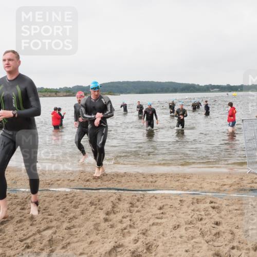 23.06.2024 - Viking Triathlon MichiJ http://msf.ph/oto/6345994 23.06.2024 10:40:20 Schwimmen 136, 146, 214, 230, 355, 445, 484, 648 meine-sportfotos.de