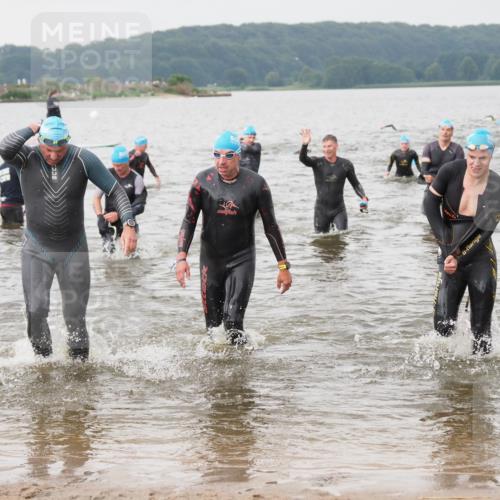 23.06.2024 - Viking Triathlon MichiJ http://msf.ph/oto/6346010 23.06.2024 10:40:25 Schwimmen 102, 146, 355, 374, 445, 484 meine-sportfotos.de