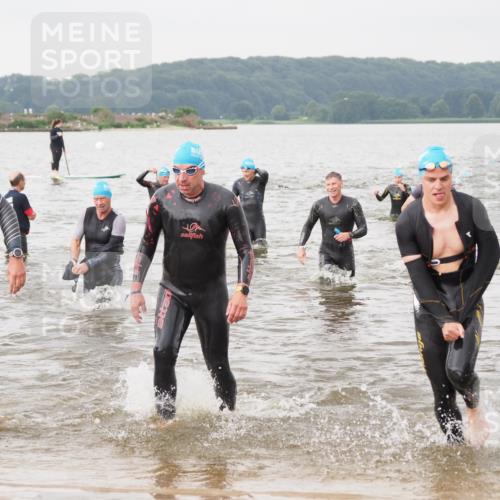 23.06.2024 - Viking Triathlon MichiJ http://msf.ph/oto/6346013 23.06.2024 10:40:26 Schwimmen 102, 146, 355, 374, 445, 484 meine-sportfotos.de