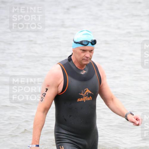 23.06.2024 - Viking Triathlon H.Heesch http://msf.ph/oto/6346021 23.06.2024 10:52:54 Schwimmen 145, 444, 481 meine-sportfotos.de
