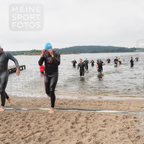 23.06.2024 - Viking Triathlon MichiJ http://msf.ph/oto/6346030 23.06.2024 10:40:30 Schwimmen 102, 146, 355, 374, 445, 484, 531 meine-sportfotos.de