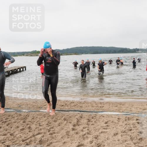 23.06.2024 - Viking Triathlon MichiJ http://msf.ph/oto/6346032 23.06.2024 10:40:30 Schwimmen 102, 146, 355, 374, 445, 484, 531 meine-sportfotos.de