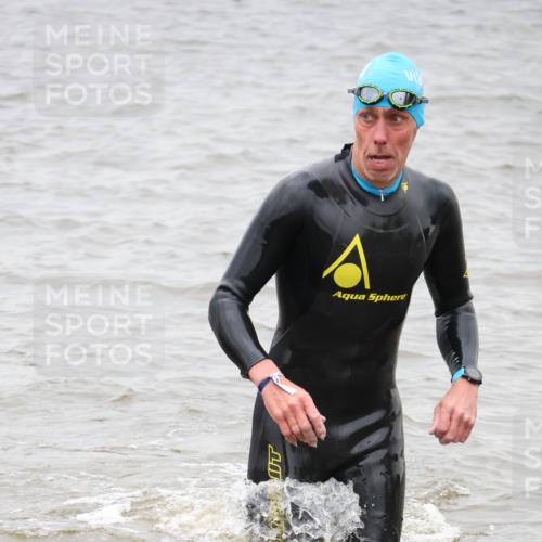 23.06.2024 - Viking Triathlon H.Heesch http://msf.ph/oto/6346035 23.06.2024 10:53:11 Schwimmen 207, 540 meine-sportfotos.de