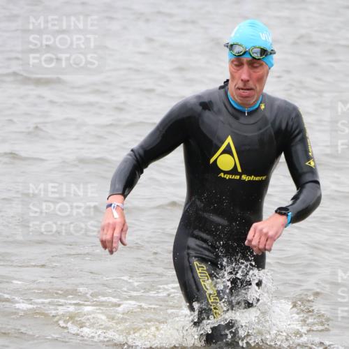 23.06.2024 - Viking Triathlon H.Heesch http://msf.ph/oto/6346037 23.06.2024 10:53:11 Schwimmen 207, 540 meine-sportfotos.de