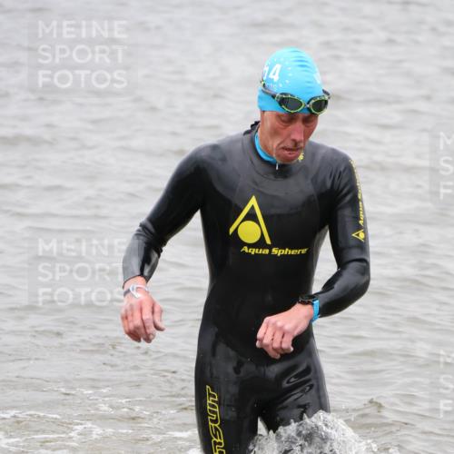 23.06.2024 - Viking Triathlon H.Heesch http://msf.ph/oto/6346039 23.06.2024 10:53:11 Schwimmen 207, 540 meine-sportfotos.de
