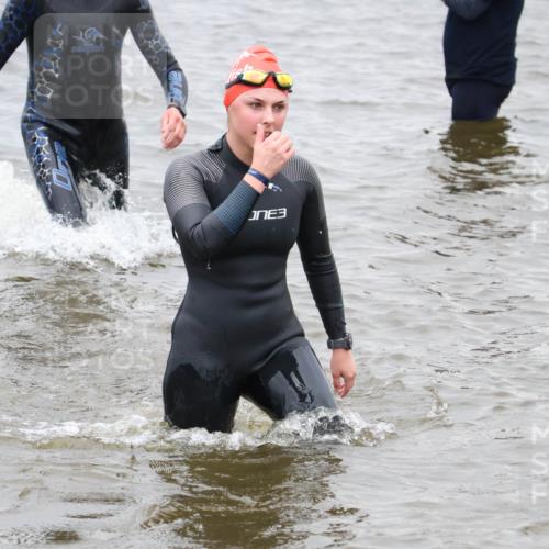 23.06.2024 - Viking Triathlon H.Heesch http://msf.ph/oto/6346047 23.06.2024 10:53:18 Schwimmen 411, 536, 540, 629 meine-sportfotos.de