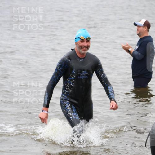 23.06.2024 - Viking Triathlon H.Heesch http://msf.ph/oto/6346048 23.06.2024 10:53:20 Schwimmen 241, 411, 536, 540, 629 meine-sportfotos.de
