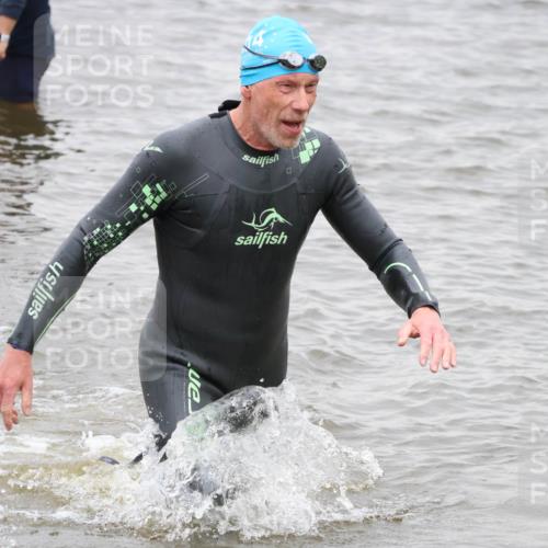23.06.2024 - Viking Triathlon H.Heesch http://msf.ph/oto/6346070 23.06.2024 10:53:37 Schwimmen 391, 513 meine-sportfotos.de