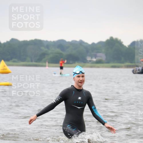 23.06.2024 - Viking Triathlon H.Heesch http://msf.ph/oto/6346101 23.06.2024 10:56:02 Schwimmen 346 meine-sportfotos.de