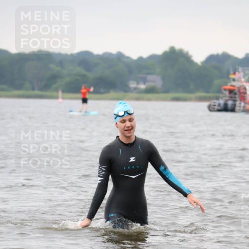 23.06.2024 - Viking Triathlon H.Heesch http://msf.ph/oto/6346103 23.06.2024 10:56:02 Schwimmen 346 meine-sportfotos.de