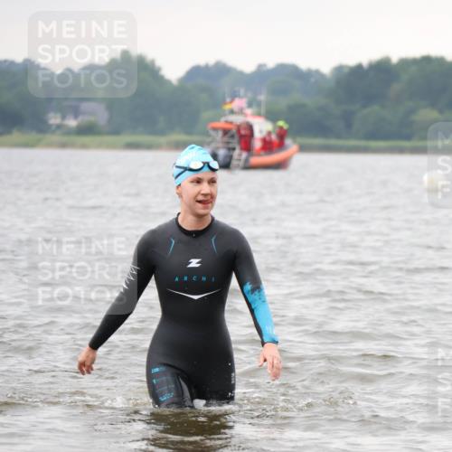 23.06.2024 - Viking Triathlon H.Heesch http://msf.ph/oto/6346110 23.06.2024 10:56:04 Schwimmen 227, 346 meine-sportfotos.de