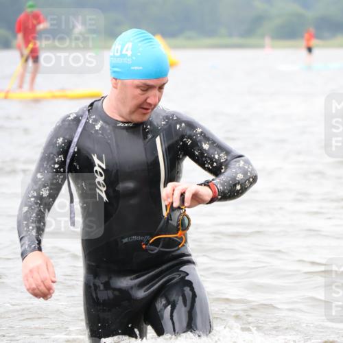 23.06.2024 - Viking Triathlon H.Heesch http://msf.ph/oto/6346116 23.06.2024 10:56:08 Schwimmen 92, 227, 346 meine-sportfotos.de