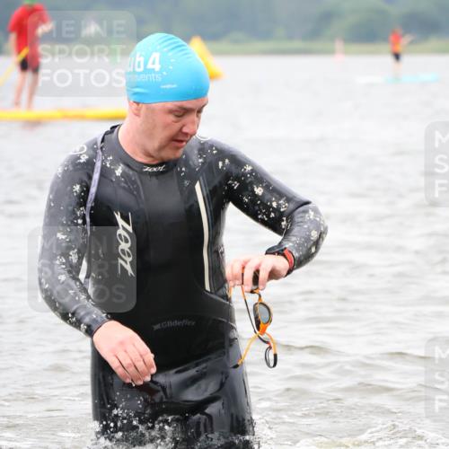 23.06.2024 - Viking Triathlon H.Heesch http://msf.ph/oto/6346118 23.06.2024 10:56:08 Schwimmen 92, 227, 346 meine-sportfotos.de