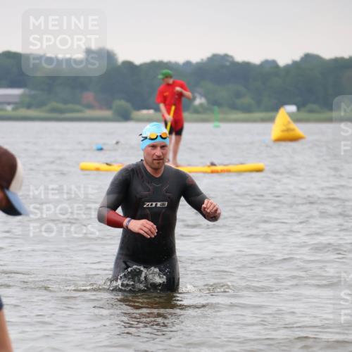 23.06.2024 - Viking Triathlon H.Heesch http://msf.ph/oto/6346125 23.06.2024 10:56:13 Schwimmen 92, 227 meine-sportfotos.de