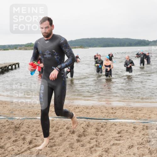 23.06.2024 - Viking Triathlon MichiJ http://msf.ph/oto/6346127 23.06.2024 10:40:49 Schwimmen 28, 205, 297, 314, 420, 440, 461, 543 meine-sportfotos.de
