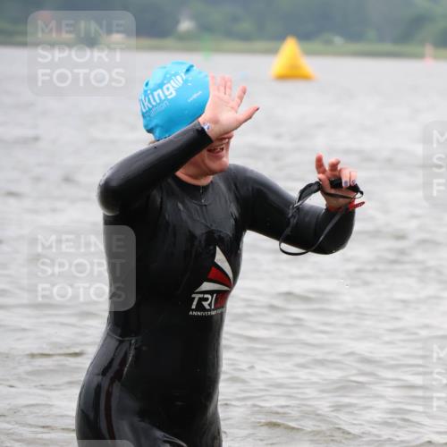 23.06.2024 - Viking Triathlon H.Heesch http://msf.ph/oto/6346134 23.06.2024 10:56:50 Schwimmen 418 meine-sportfotos.de