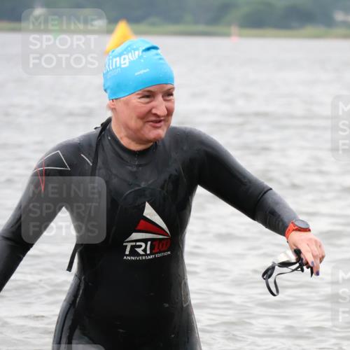 23.06.2024 - Viking Triathlon H.Heesch http://msf.ph/oto/6346141 23.06.2024 10:56:51 Schwimmen 418 meine-sportfotos.de