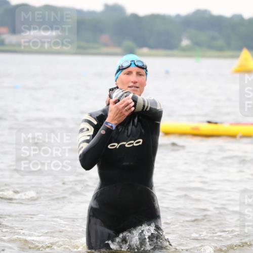 23.06.2024 - Viking Triathlon H.Heesch http://msf.ph/oto/6346146 23.06.2024 10:57:20 Schwimmen 333 meine-sportfotos.de