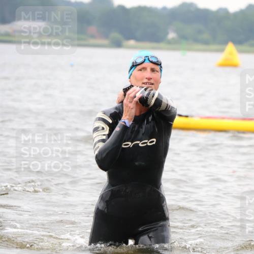 23.06.2024 - Viking Triathlon H.Heesch http://msf.ph/oto/6346148 23.06.2024 10:57:20 Schwimmen 333 meine-sportfotos.de