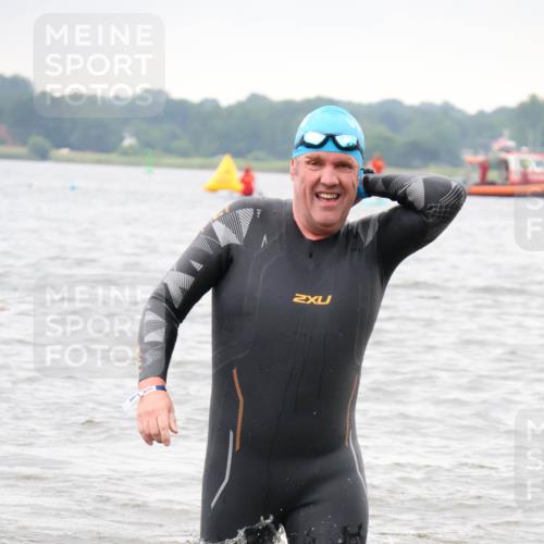 23.06.2024 - Viking Triathlon H.Heesch http://msf.ph/oto/6346159 23.06.2024 10:57:28 Schwimmen 333, 515 meine-sportfotos.de