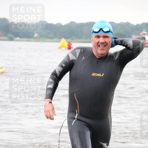 23.06.2024 - Viking Triathlon H.Heesch http://msf.ph/oto/6346161 23.06.2024 10:57:28 Schwimmen 333, 515 meine-sportfotos.de