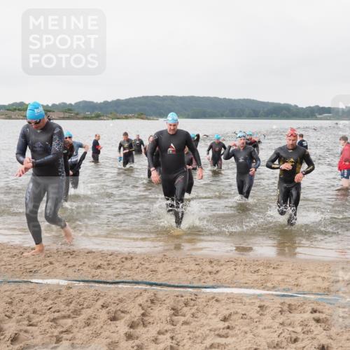 23.06.2024 - Viking Triathlon MichiJ http://msf.ph/oto/6346196 23.06.2024 10:41:11 Schwimmen 90, 135, 167, 180, 288, 344, 367, 449, 450, 512, 634 meine-sportfotos.de