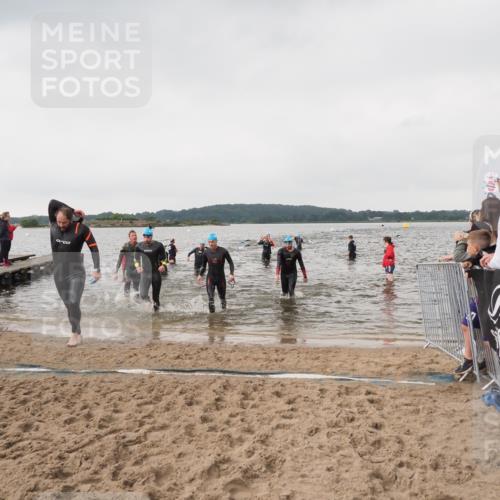 23.06.2024 - Viking Triathlon MichiJ http://msf.ph/oto/6346207 23.06.2024 10:41:20 Schwimmen 38, 138, 174, 288, 344, 512 meine-sportfotos.de