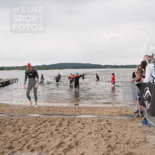 23.06.2024 - Viking Triathlon MichiJ http://msf.ph/oto/6346256 23.06.2024 10:41:35 Schwimmen 15, 82, 161, 250, 419, 455, 553, 610 meine-sportfotos.de