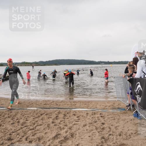 23.06.2024 - Viking Triathlon MichiJ http://msf.ph/oto/6346259 23.06.2024 10:41:36 Schwimmen 15, 82, 161, 250, 419, 455, 553, 610 meine-sportfotos.de