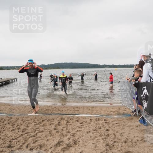 23.06.2024 - Viking Triathlon MichiJ http://msf.ph/oto/6346277 23.06.2024 10:41:40 Schwimmen 15, 82, 161, 250, 419, 455, 553 meine-sportfotos.de