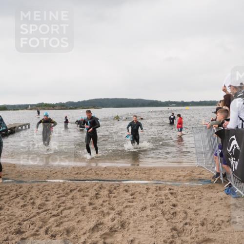 23.06.2024 - Viking Triathlon MichiJ http://msf.ph/oto/6346305 23.06.2024 10:41:46 Schwimmen 15, 82, 161, 251, 287, 455, 553 meine-sportfotos.de