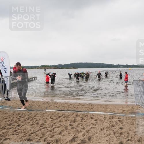 23.06.2024 - Viking Triathlon MichiJ http://msf.ph/oto/6346326 23.06.2024 10:41:59 Schwimmen 171, 251, 287, 437 meine-sportfotos.de