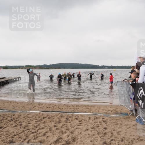 23.06.2024 - Viking Triathlon MichiJ http://msf.ph/oto/6346340 23.06.2024 10:42:03 Schwimmen 133, 171, 437, 647 meine-sportfotos.de