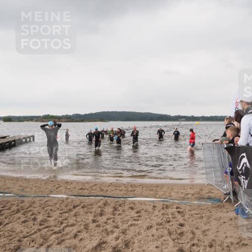 23.06.2024 - Viking Triathlon MichiJ http://msf.ph/oto/6346343 23.06.2024 10:42:03 Schwimmen 133, 171, 437, 647 meine-sportfotos.de