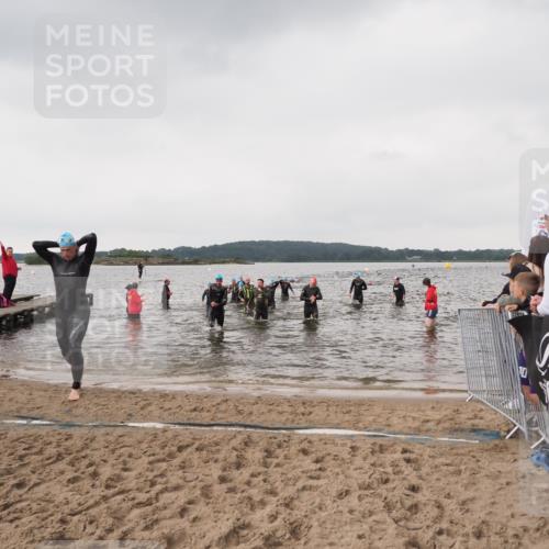 23.06.2024 - Viking Triathlon MichiJ http://msf.ph/oto/6346351 23.06.2024 10:42:05 Schwimmen 27, 133, 171, 321, 437, 522, 647 meine-sportfotos.de