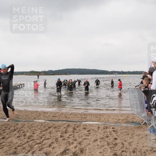 23.06.2024 - Viking Triathlon MichiJ http://msf.ph/oto/6346353 23.06.2024 10:42:06 Schwimmen 27, 133, 171, 320, 321, 437, 522, 647 meine-sportfotos.de